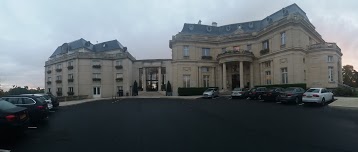 Chateau Hotel Mont Royal Chantilly