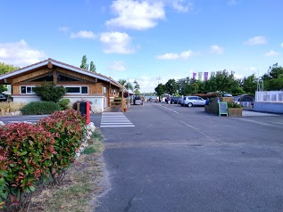 Camping Les Grands Pins