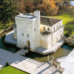 Château La Tour Carnet