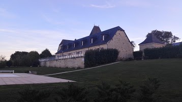 Chateau de Larre