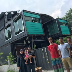 Rumah Kontena - The Container House