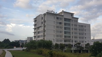 Tan'Yaa Hotel by Ri-Yaz