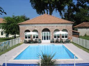 Domaine de l'Arnaudière - Maison d'hôtes & locations de charme avec piscine