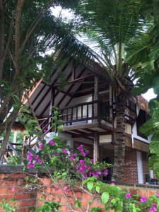 Panji Panji Tropical Wooden Home