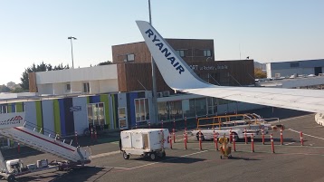 Aéroport La Rochelle (LFBH)