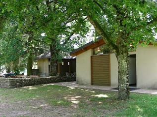 Camping Municipal Saint Pierre Château