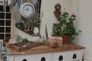 Hirondelle Farm House & Tearoom