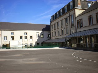 Private Middle School Sainte Macre