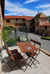 Chambres d'hôtes et gîte en Beaujolais LA FERME BERGER