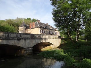 Logis Auberge le Voutenay