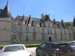 Chateau D'Augerville Hotel