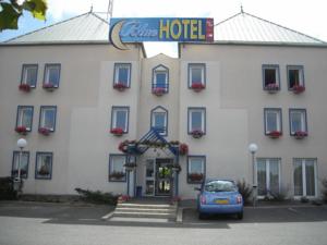 Blue Hotel