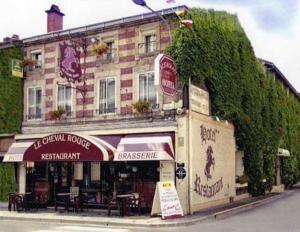 Logis Hôtel le Cheval Rouge