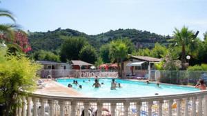 Camping Le Parc Des Monges