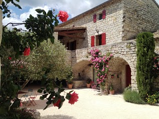 LA BASTIDE DU VIGNERON - PIERRES ET CHARME Gîtes et Chambre d'hôtes de Charme, Ardèche Méridionale.