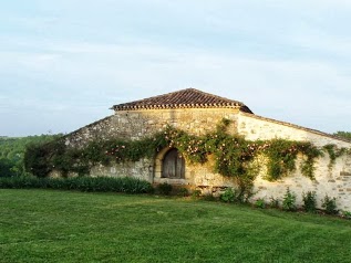 Claire Abbaye